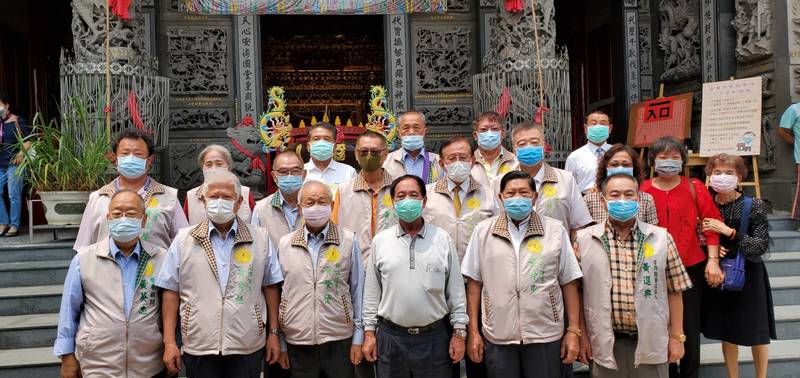   南六企業慰問區公所防疫人員暨協助小農行銷農產品記者會